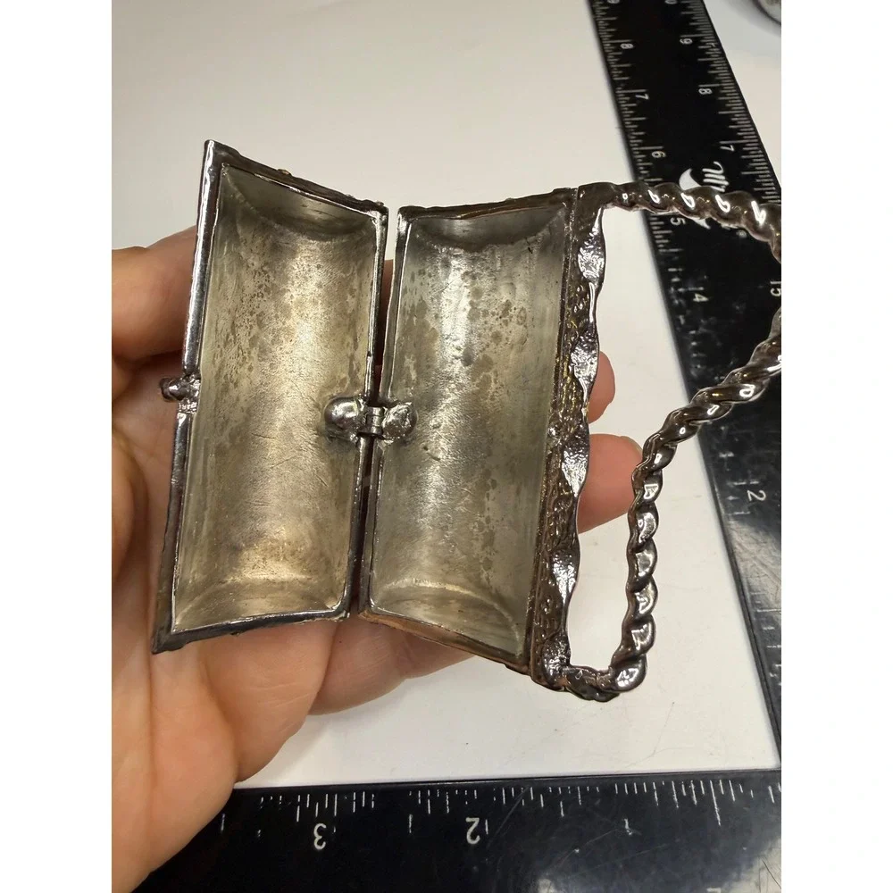 N/A miniature trinket